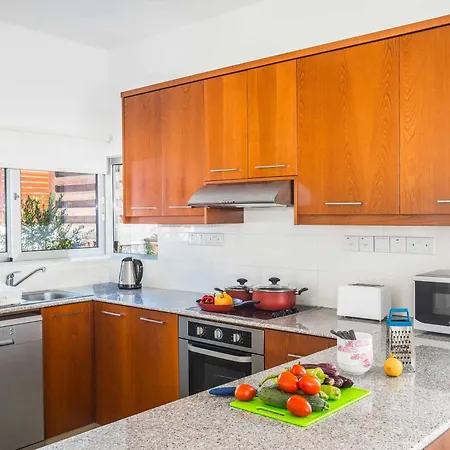 Вилла White Moonflower