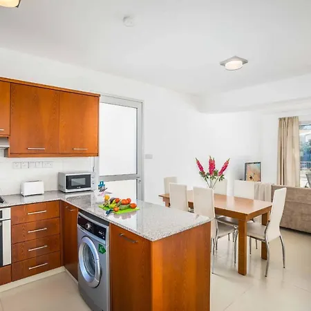 White Moonflower Вилла Пейя