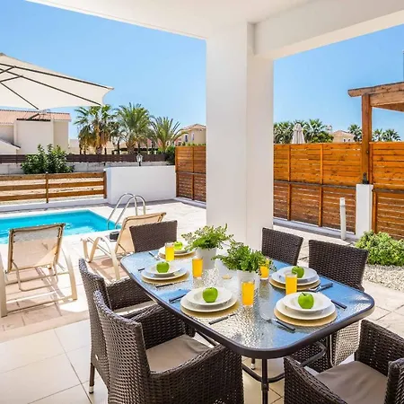 White Moonflower Пейя