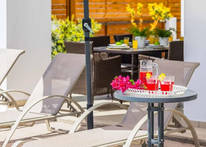 White Moonflower * Пейя